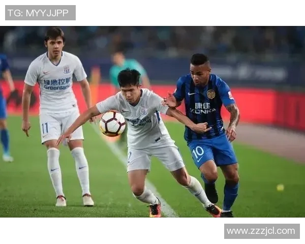 上港与申鑫2017年精彩对决回顾及赛季表现分析