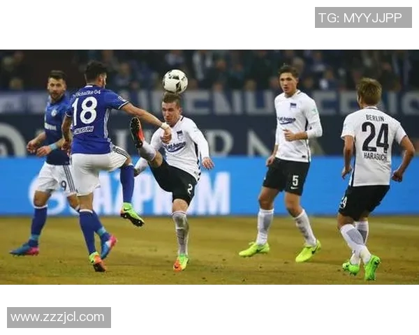 沙尔克04击败法兰克福，德甲积分攀升，瞄准前四名位置